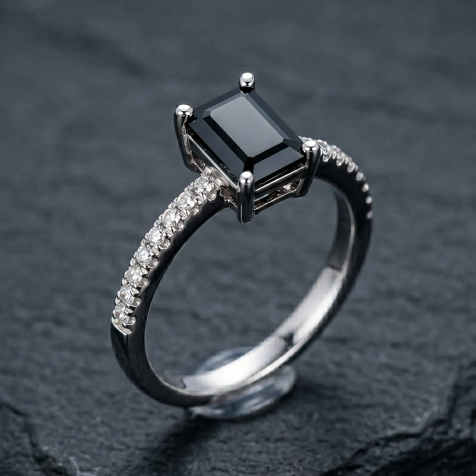 Chowtushkoni Dyuti Women's Ring